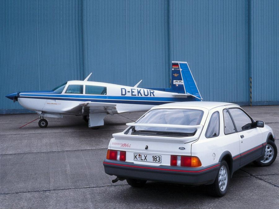  Ford Sierra XR4i 1983 года  (фото 11 из 11)